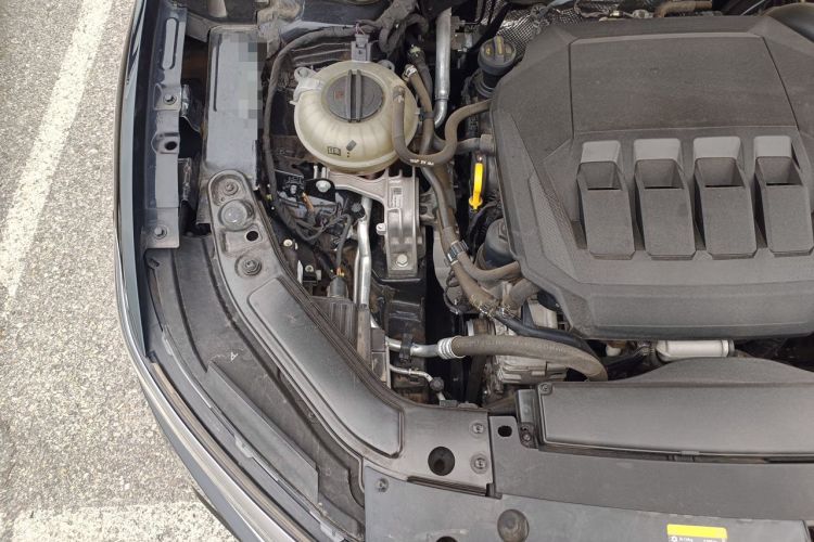Used Volkswagen Passat 2022 330TSI Elite Edition Engine Bay Right