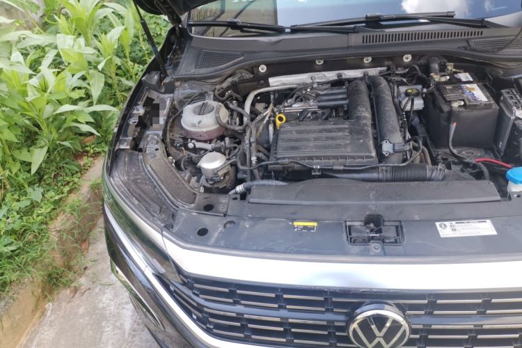 Used Volkswagen Passat 2022 280TSI Business Edition Engine Bay Right
