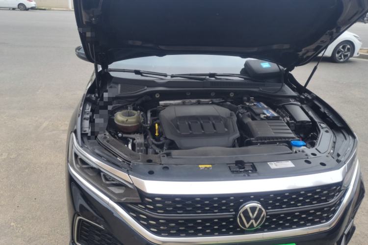 Used Volkswagen Passat 2022 330TSI Starry Luxury Edition Engine Bay Right