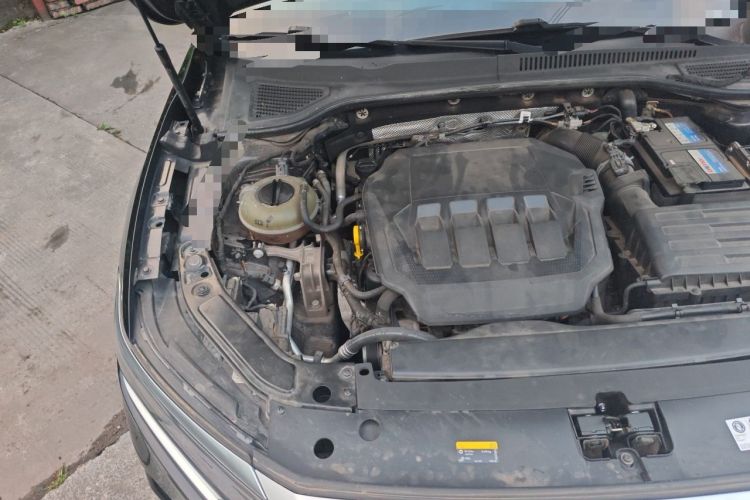 Used Volkswagen Passat 2022 330TSI Luxury Edition Engine Bay Right