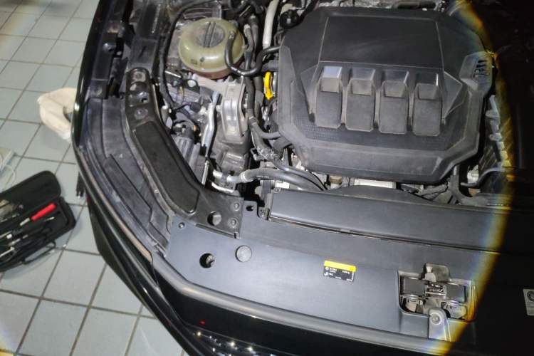 Used Volkswagen Passat 2022 330TSI Starry Elite Edition Engine Bay Right
