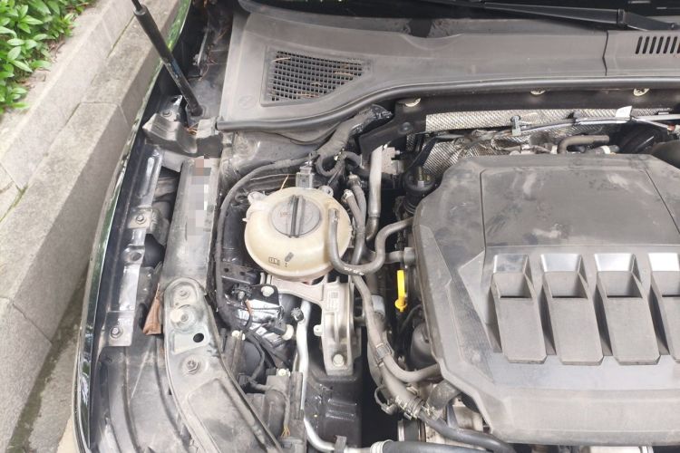 Used Volkswagen Passat 2022 330TSI Starry Luxury Edition Engine Bay Right