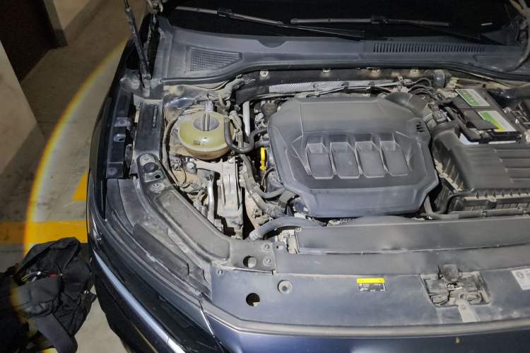 Used Volkswagen Passat 2022 330TSI Elite Edition Engine Bay Right