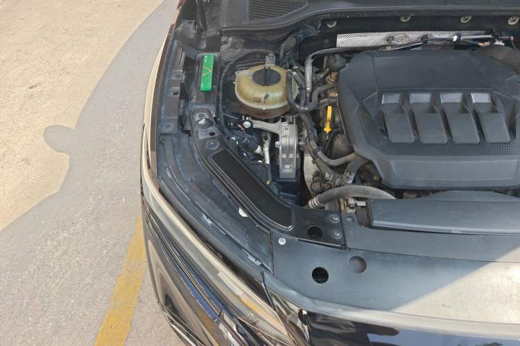 Used Volkswagen Passat 2022 330TSI Starry Luxury Edition Engine Bay Right