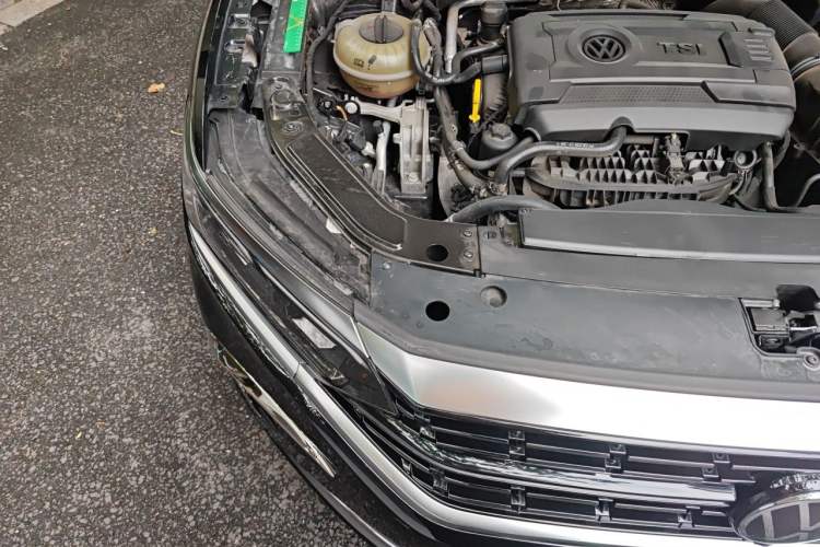 Used Volkswagen Passat 2022 380TSI Flagship Edition Engine Bay Right