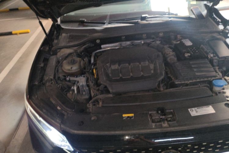 Used Volkswagen Passat 2022 330TSI Starry Luxury Edition Engine Bay Right