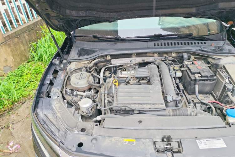 Used Volkswagen Passat 2022 280TSI Business Edition Engine Bay Right