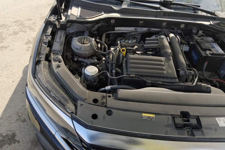 Used Volkswagen Passat 2022 280TSI Business Edition Engine Bay Right