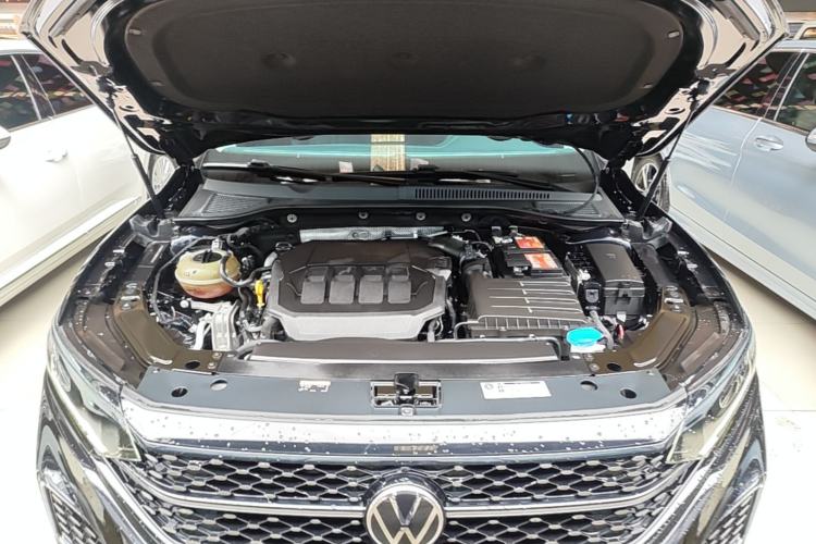 Used Volkswagen Passat 2022 330TSI Starry Elite Edition Engine Bay