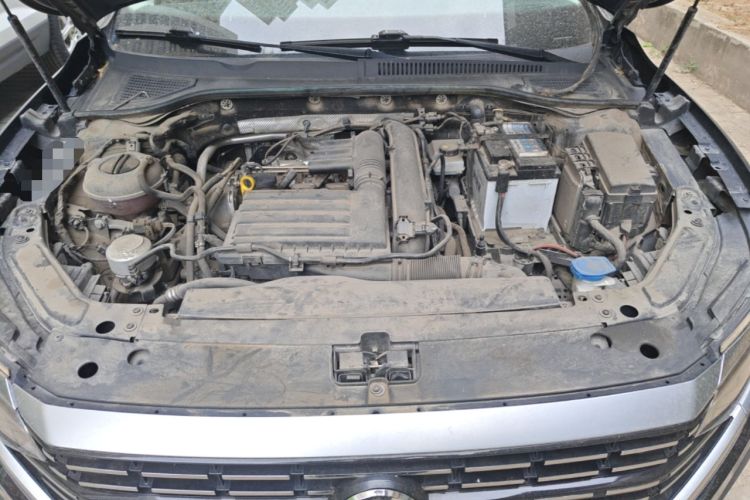 Used Volkswagen Passat 2022 280TSI Business Edition Engine Bay