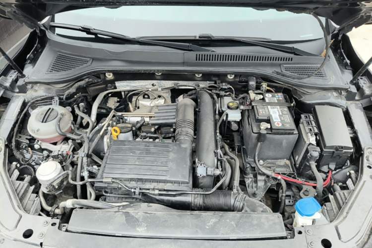 Used Volkswagen Passat 2022 280TSI Business Edition Engine Bay