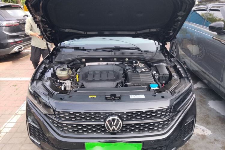 Used Volkswagen Passat 2022 330TSI Elite Edition Engine Bay