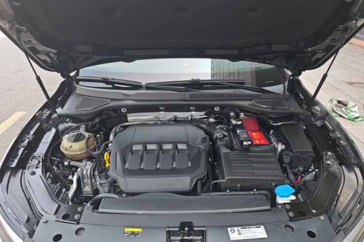 Used Volkswagen Passat 2022 330TSI Elite Edition Engine Bay