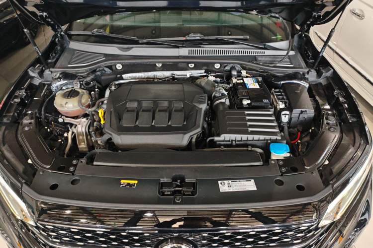 Used Volkswagen Passat 2022 330TSI Starry Luxury Edition Engine Bay