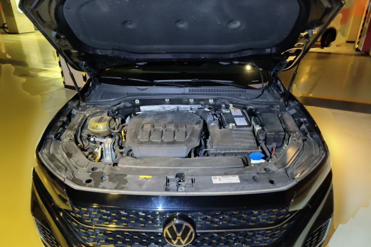 Used Volkswagen Passat 2022 330TSI Starry Elite Edition Engine Bay