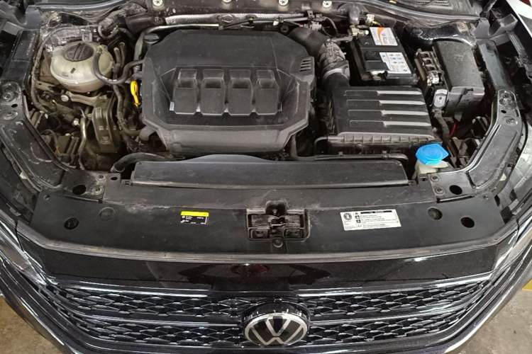 Used Volkswagen Passat 2022 330TSI Starry Luxury Edition Engine Bay