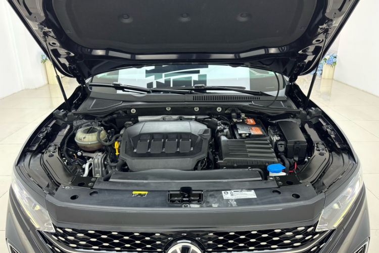 Used Volkswagen Passat 2022 330TSI Starry Elite Edition Engine Bay