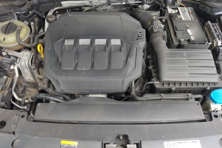 Used Volkswagen Passat 2022 330TSI Luxury Edition Engine Bay