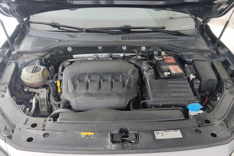 Used Volkswagen Passat 2022 330TSI Luxury Edition Engine Bay