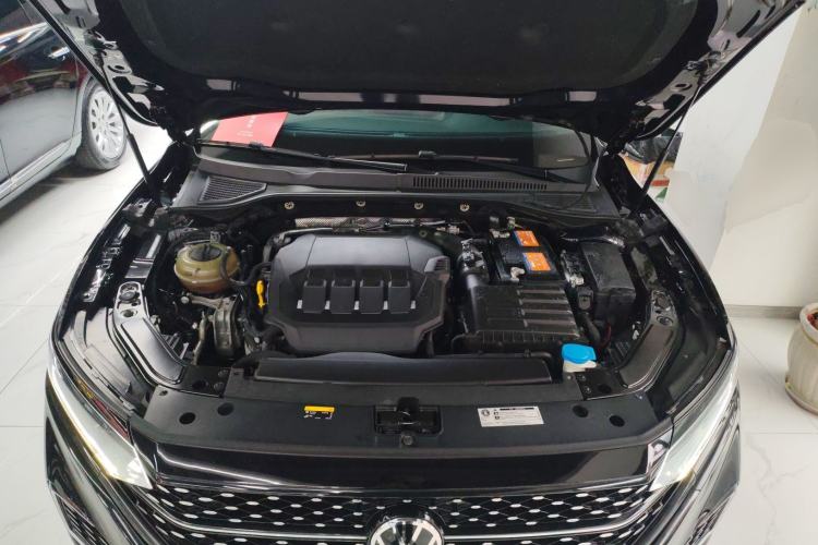 Used Volkswagen Passat 2022 330TSI Starry Elite Edition Engine Bay