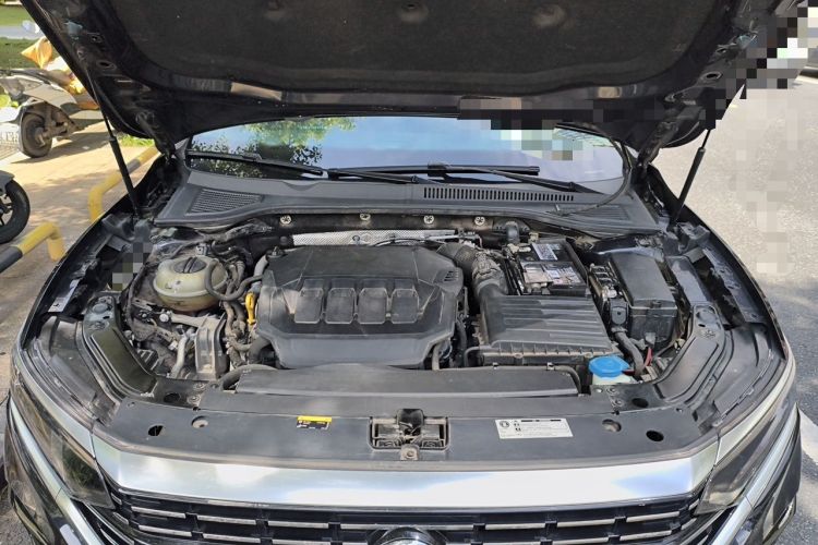 Used Volkswagen Passat 2022 330TSI Elite Edition Engine Bay
