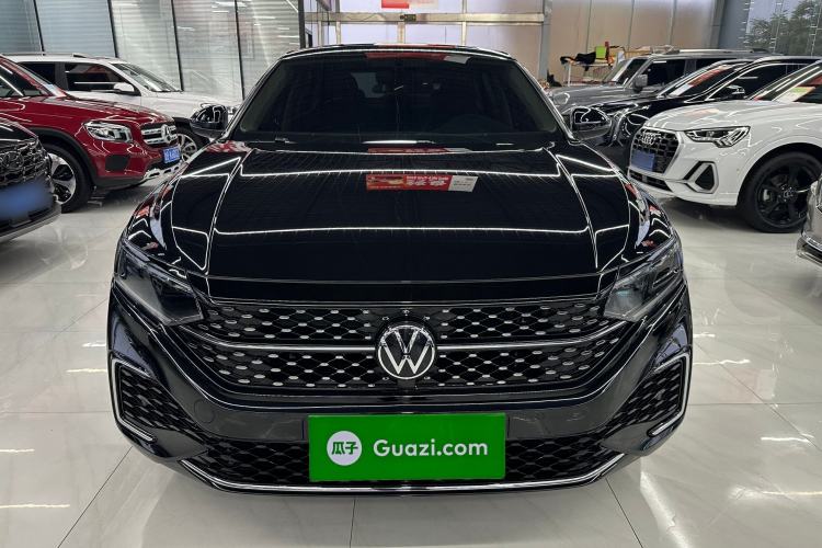 Used Volkswagen Passat 2022 330TSI Starry Elite Edition Exterior 1