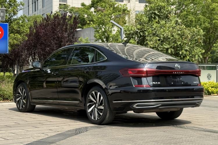 Used Volkswagen Passat 2022 330TSI Elite Edition Exterior 1