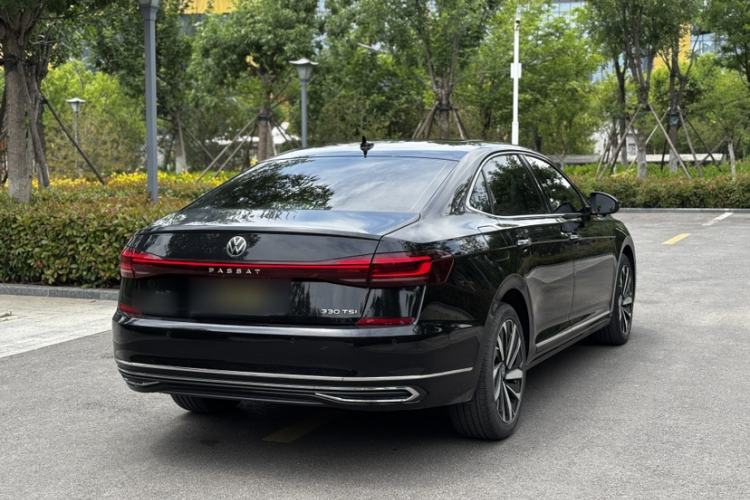Used Volkswagen Passat 2022 330TSI Starry Luxury Edition Exterior 1