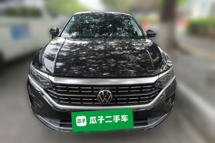 Used Volkswagen Passat 2022 330TSI Luxury Edition Exterior 1