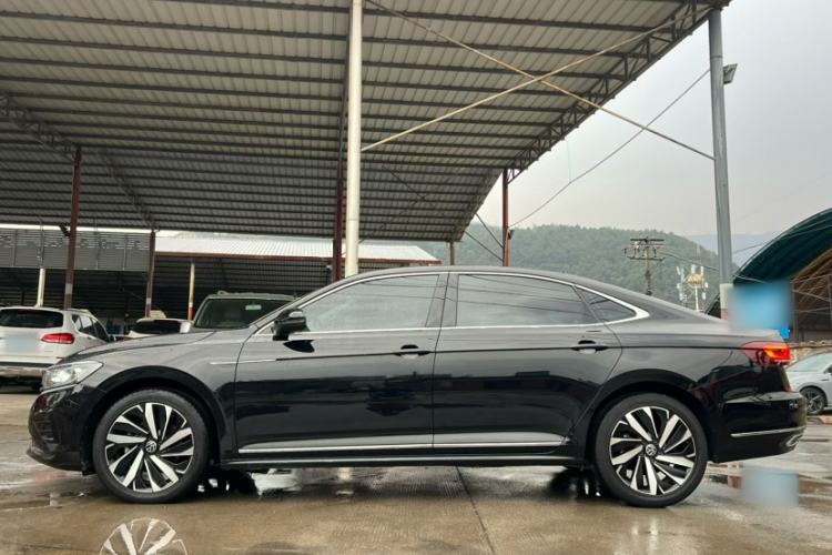 Used Volkswagen Passat 2022 330TSI Elite Edition Exterior 1