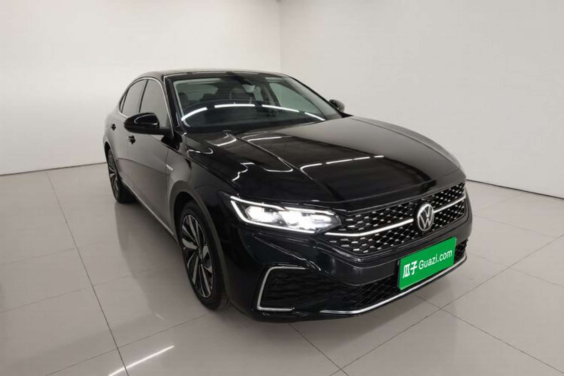 Used Volkswagen Passat 2022 330TSI Starry Luxury Edition – Exclusive Special Edition Exterior 1