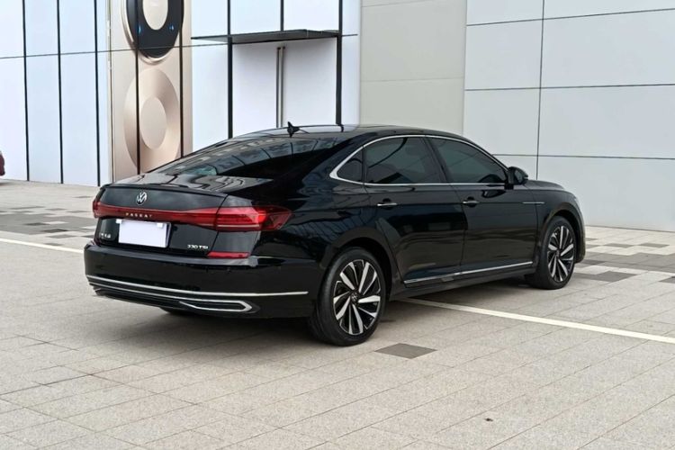 Used Volkswagen Passat 2022 330TSI Starry Luxury Edition Exterior 10