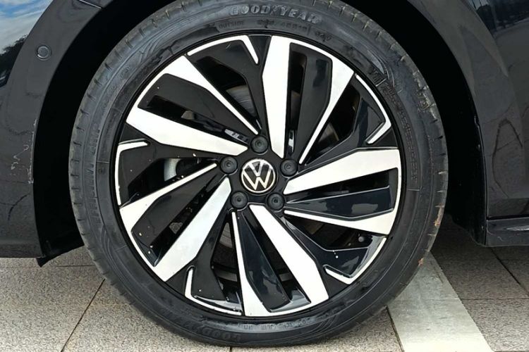 Used Volkswagen Passat 2022 330TSI Starry Luxury Edition Exterior 11