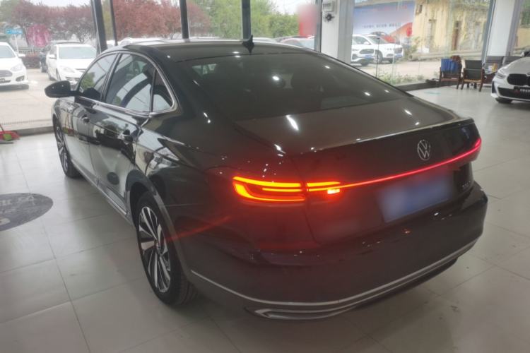 Used Volkswagen Passat 2022 330TSI Elite Edition Exterior 2