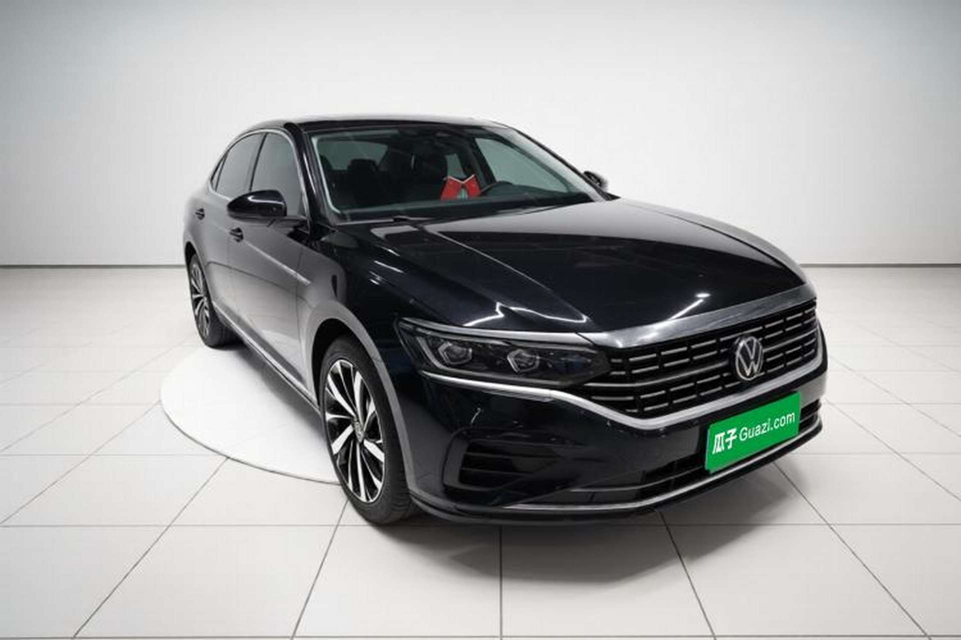 Used Volkswagen Passat 2022 330TSI Luxury Edition Exterior 2