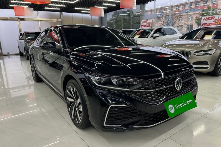 Used Volkswagen Passat 2022 330TSI Starry Elite Edition Exterior 2
