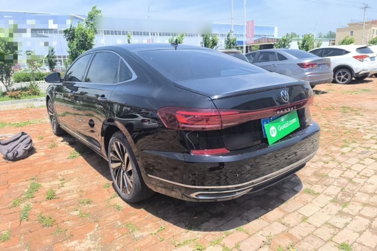 Used Volkswagen Passat 2022 380TSI Luxury Edition Exterior 2