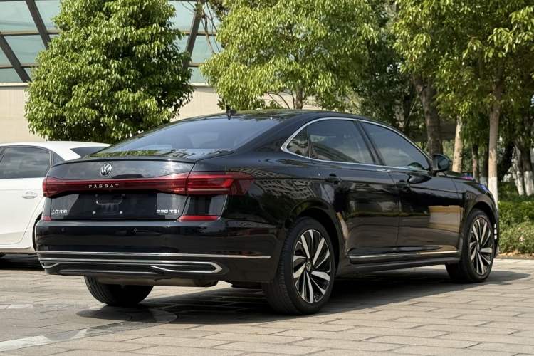 Used Volkswagen Passat 2022 330TSI Elite Edition Exterior 2