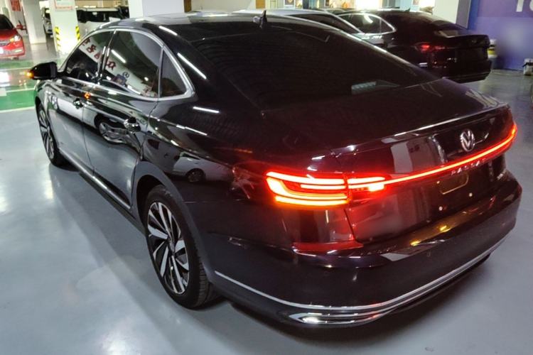 Used Volkswagen Passat 2022 330TSI Elite Edition Exterior 2