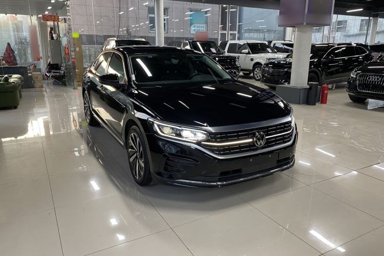 Used Volkswagen Passat 2022 330TSI Luxury Edition Exterior 2