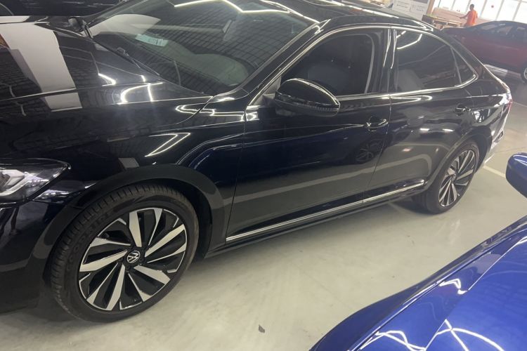 Used Volkswagen Passat 2022 330TSI Starry Elite Edition Exterior 2