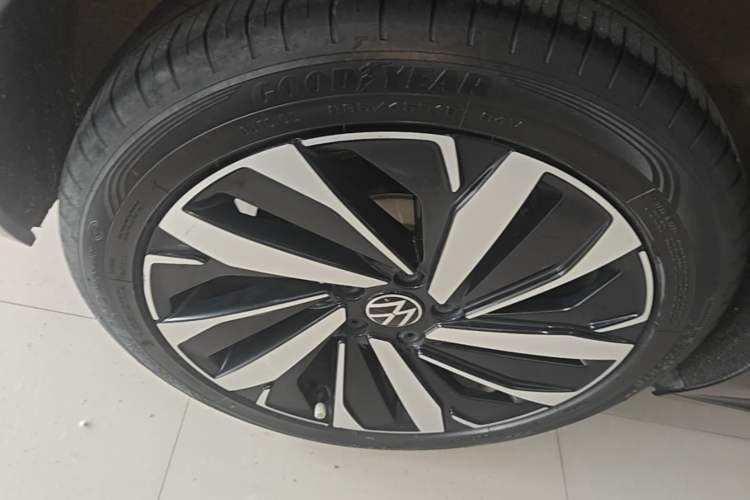 Used Volkswagen Passat 2022 330TSI Elite Edition Exterior 2