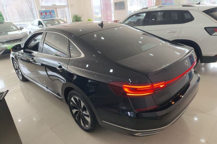 Used Volkswagen Passat 2022 330TSI Starry Elite Edition Exterior 2