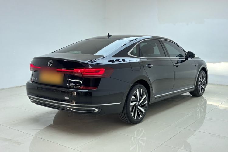 Used Volkswagen Passat 2022 330TSI Starry Luxury Edition Exterior 3