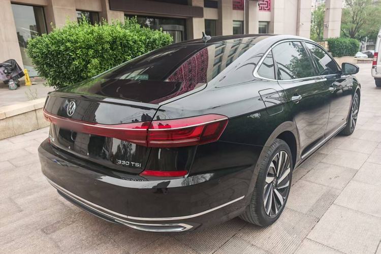 Used Volkswagen Passat 2022 330TSI Starry Luxury Edition Exterior 3