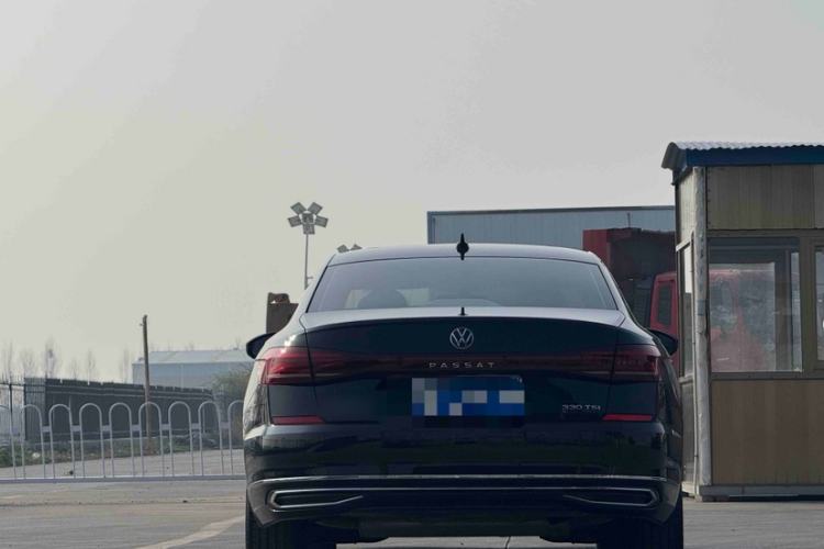 Used Volkswagen Passat 2022 330TSI Elite Edition Exterior 3