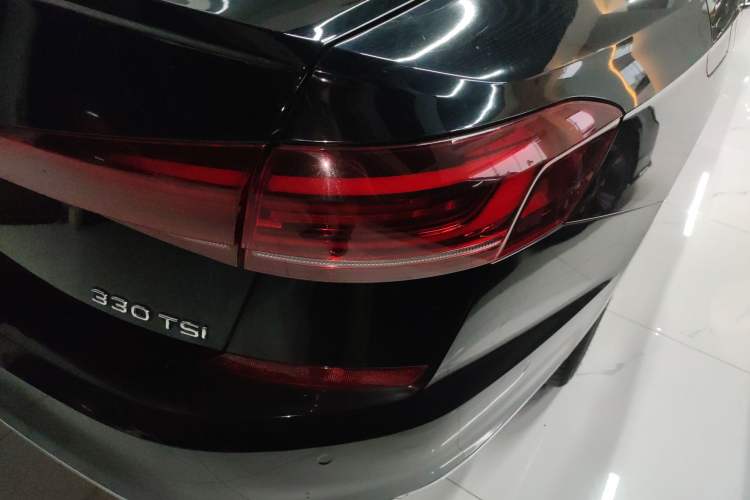 Used Volkswagen Passat 2022 330TSI Luxury Edition Exterior 3