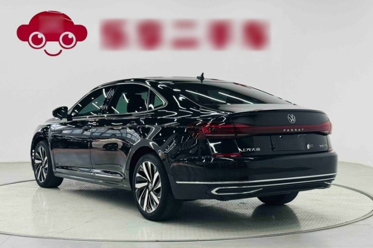 Used Volkswagen Passat 2022 330TSI Elite Edition Exterior 3