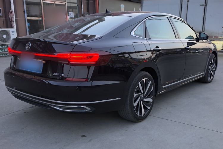 Used Volkswagen Passat 2022 330TSI Starry Elite Edition Exterior 4
