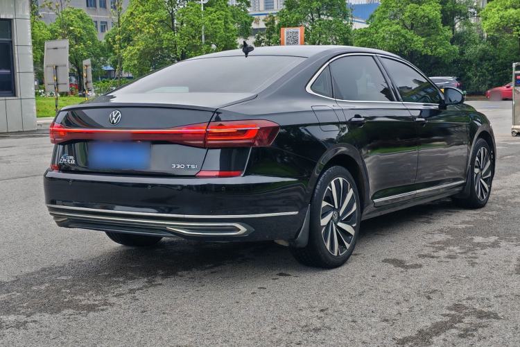 Used Volkswagen Passat 2022 330TSI Elite Edition Exterior 4